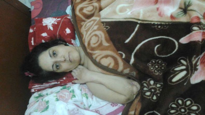 قمرة تناشد المحسنين مساعدتها على إجراء الأشعة الطبية