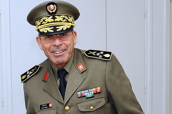 Base militaire Américaine en Tunisie : Le général Amar assure