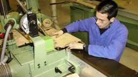 لا يُمكننا الاعتماد على عمالة أجنبية في مهن بسيطة