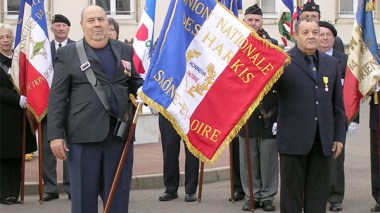 Hollande uses Harkis as an electoral tool