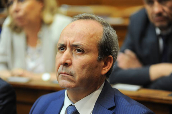 Service national: Rencontre imminente entre Gaid Salah et Hazbellaoui