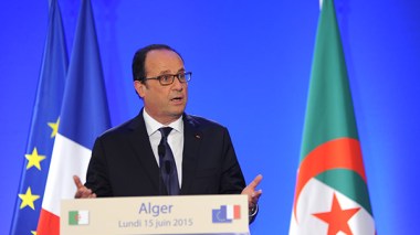 French Parliament “questions” President Hollande about the ins and outs of his visit to Algeria!