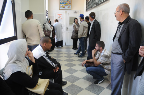 Health Minister scolds 400 money-hungry and neglectful private clinics