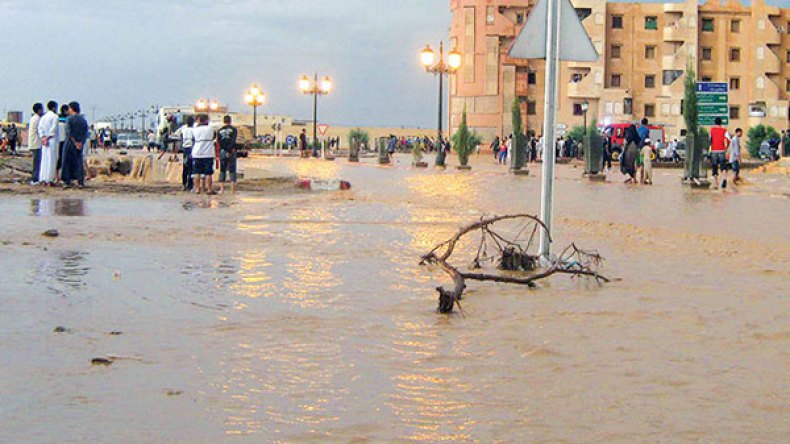 الأمطار تكشف عيوب المشاريع بعاصمة النفط