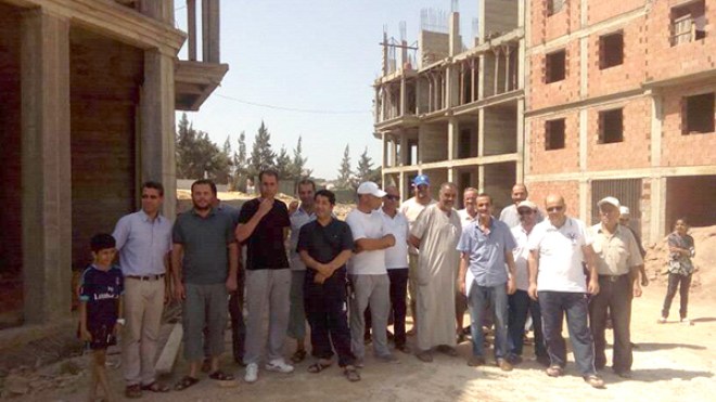 مكتتبو 264 مسكن تساهمي بخرايسية ينتفضون في عيد الثورة