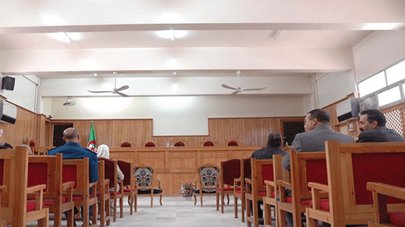 الرقابة القضائية للتلميذ قاتل أخته في المسيلة