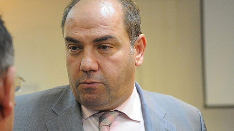 خليل حموم يمثل أمام قاضي التحقيق لباتنة بتهمة القذف
