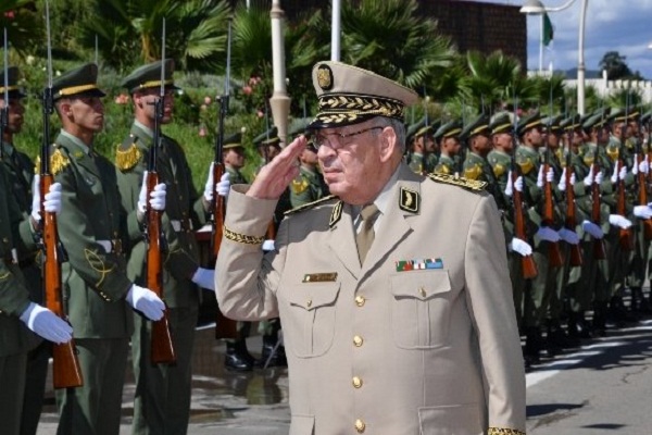 Gaïd  Salah : « La formation est un passage obligé pour promouvoir les capacités opérationnelles de l’ANP »