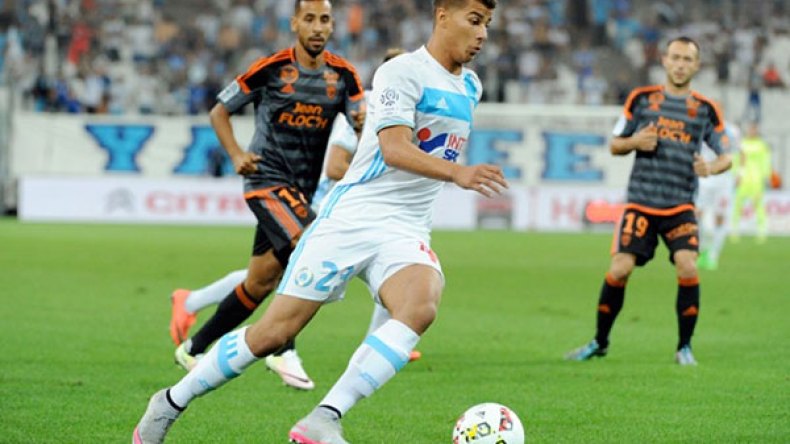 نابولي يخطط لإعارة زين الدين مشاش