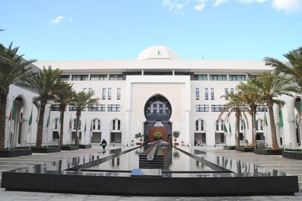 Algeria Calls Upon Gulf Countries To dialogue