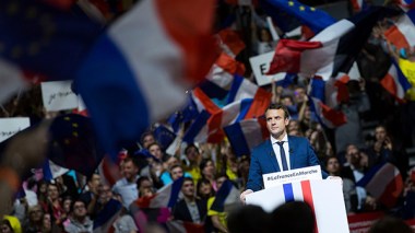 Favori des sondages des présidentielles françaises :Macron à Alger