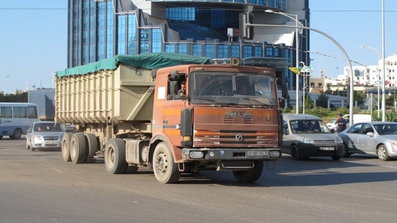 لا سياقة لشاحنة أو حافلة من دون شهادة التكوين بداية من 2019