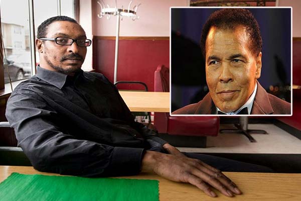 Le fils de Mohamed Ali retenu encore à l'aéroport de Washington