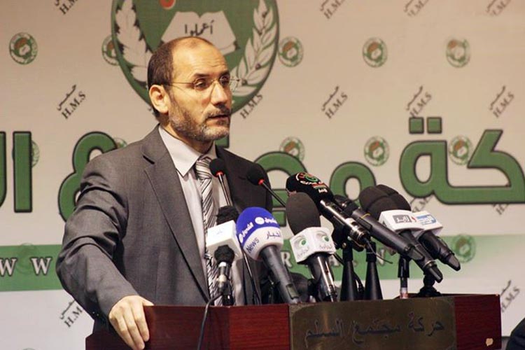 Makri: Le pouvoir politique transféré à un groupe financier pro-français