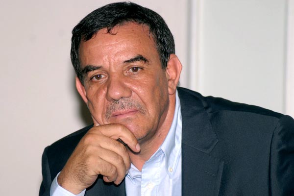 Touati: «L’improvisation des responsables torpillera l’Algérie»