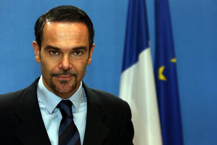 Quai d’Orsay: « La fouille du ministre Grine est un incident regrettable »