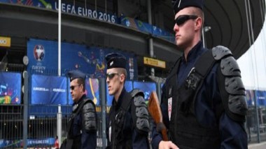 Paris: un inconnu tue deux personnes