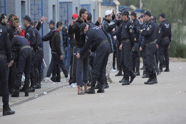 Ain Benian : Violents affrontements entre la gendarmerie et les habitants