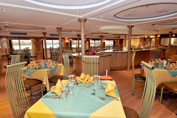 Bateau restaurant : 11 autorisations accordées
