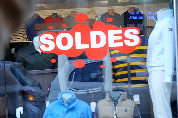 Les soldes, la plus grande arnaque du siècle en Algérie !