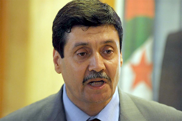 Zitouni à Macron :« Entre nous il y a des rivières de sang qu’on ne peut oublier »