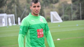 سفير تايدر يفتخر بجزائريته ودفاعه عن الألوان الوطنية