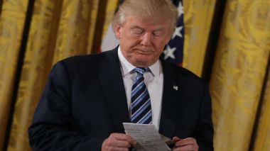 Voici comment Trump peut maintenant déclencher l'arme nucléaire