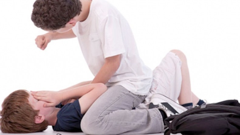 في بيتنا مجرم!