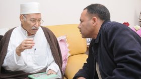بوتفليقة يتكفل بالوزير أمقران