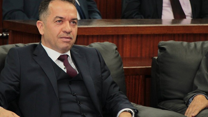 زمالي يجري حركة جزئية وسط مديري التشغيل