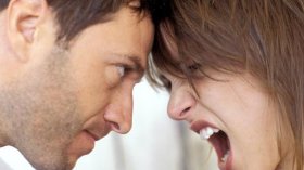 لا تقلق.. عناد زوجتك لديه حل وهو بيدك؟!