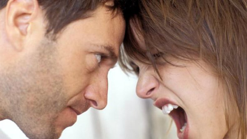 لا تقلق.. عناد زوجتك لديه حل وهو بيدك؟!