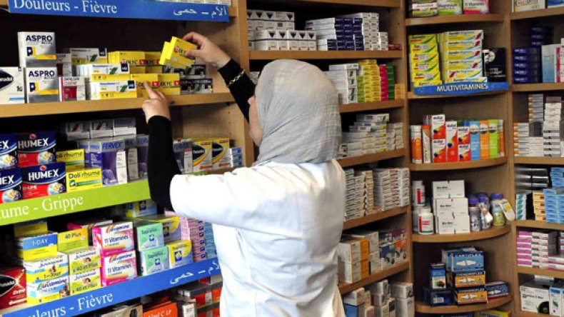 مختصون يدعون إلى تثمين مكانة الصيدلي في الوسط الاستشفائي