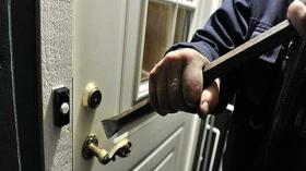 الإطاحة بعصابة تقودها امرأة اختصت في سرقة المنازل ببسكرة