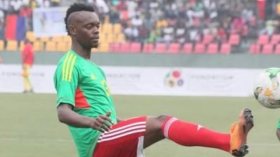 أحد الوكلاء يعرض مهاجما كونغوليا محل أطماع “البارصا”