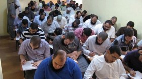 حزب سياسي في مصر يجري اختبارات تحريرية لمناضليه