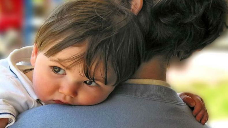 جمعية “نساء في شدة” تستعرض تجربة التكفل بالأمهات العازبات