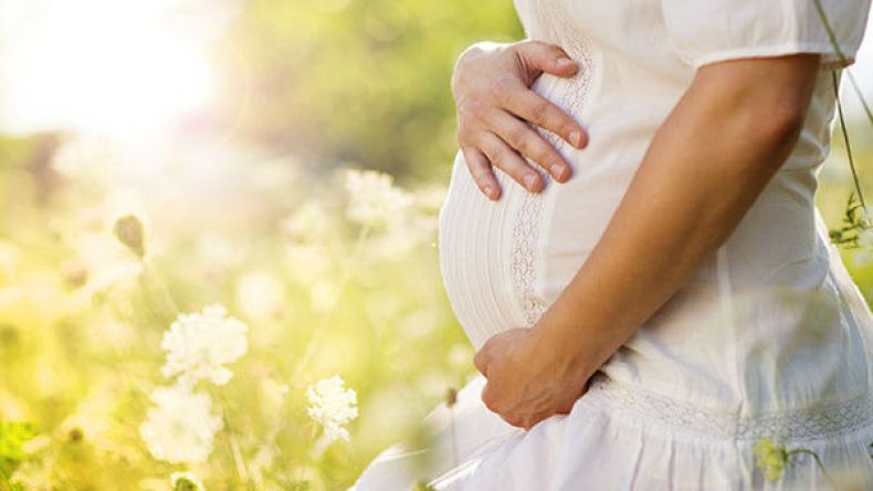 الإمساك خلال الحمل.. الأسباب والعلاج