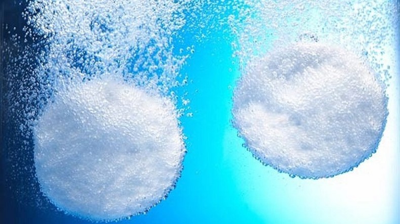 ضعي أقراص الأسبيرين في الغسالة وانتظري المعجزة!