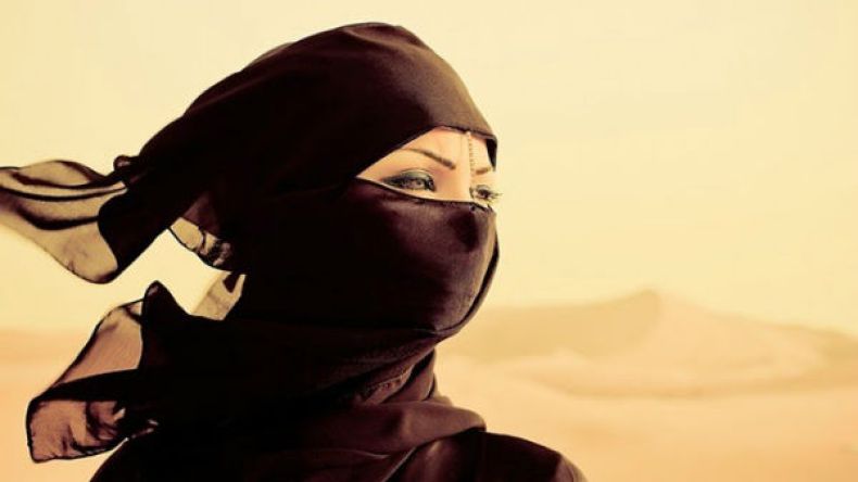 خطيبي يريدني أن أتنازل عن مهري وتكاليف الزفاف!