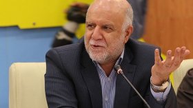 إيران تنفي استعدادها إبرام اتفاق في الجزائر لتجميد إنتاج النفط