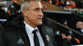 إيقاف كازوني لمدة شهر