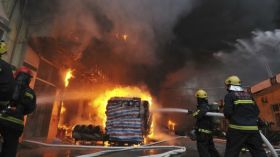 أمريكية تعثر على منقذها بعد 20 عاما وتستدعيه لحفل تخرجها