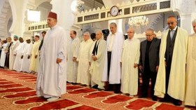“سلال” يؤدي صلاة عيد الفطر في الجامع الكبير