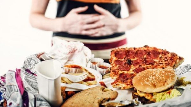 كيف تتجنبين “التخمة” في شهر رمضان؟