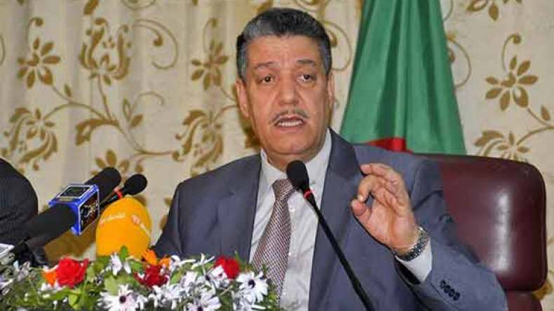 بوضياف: لا تسامح مع غيابات الأطباء الأخصائيين