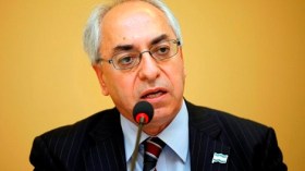 سيدا: “لا مكان لطلاس وحجاب في أي حكومة انتقالية مقبلة”