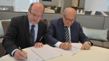 Aurassi: la réunion de Rebrab chahutée