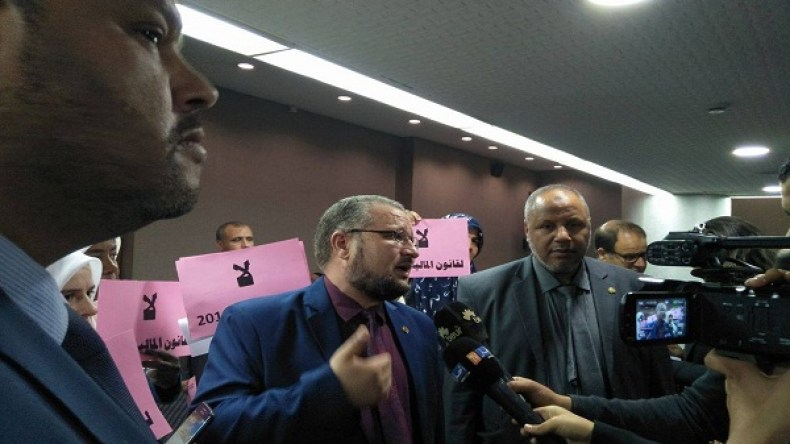 الإسلاميون يصوتون ضد قانون المالية 2018