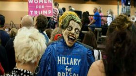 إف بي آي يستعد للتحقيق ببريد كلينتون الإلكتروني